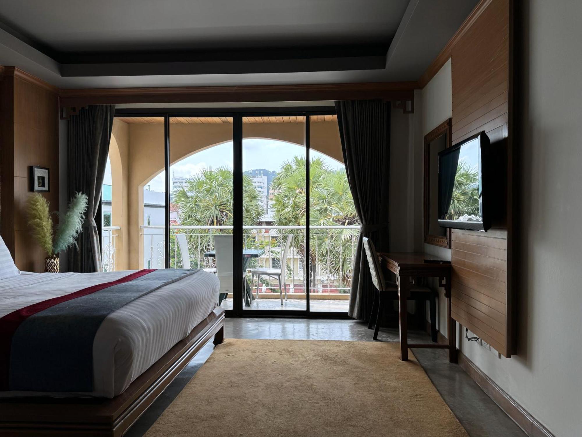 Grand Orlov Apart Hotel Patong Exterior photo